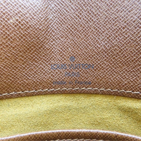Louis Vuitton Musette - Picture 7 of 15